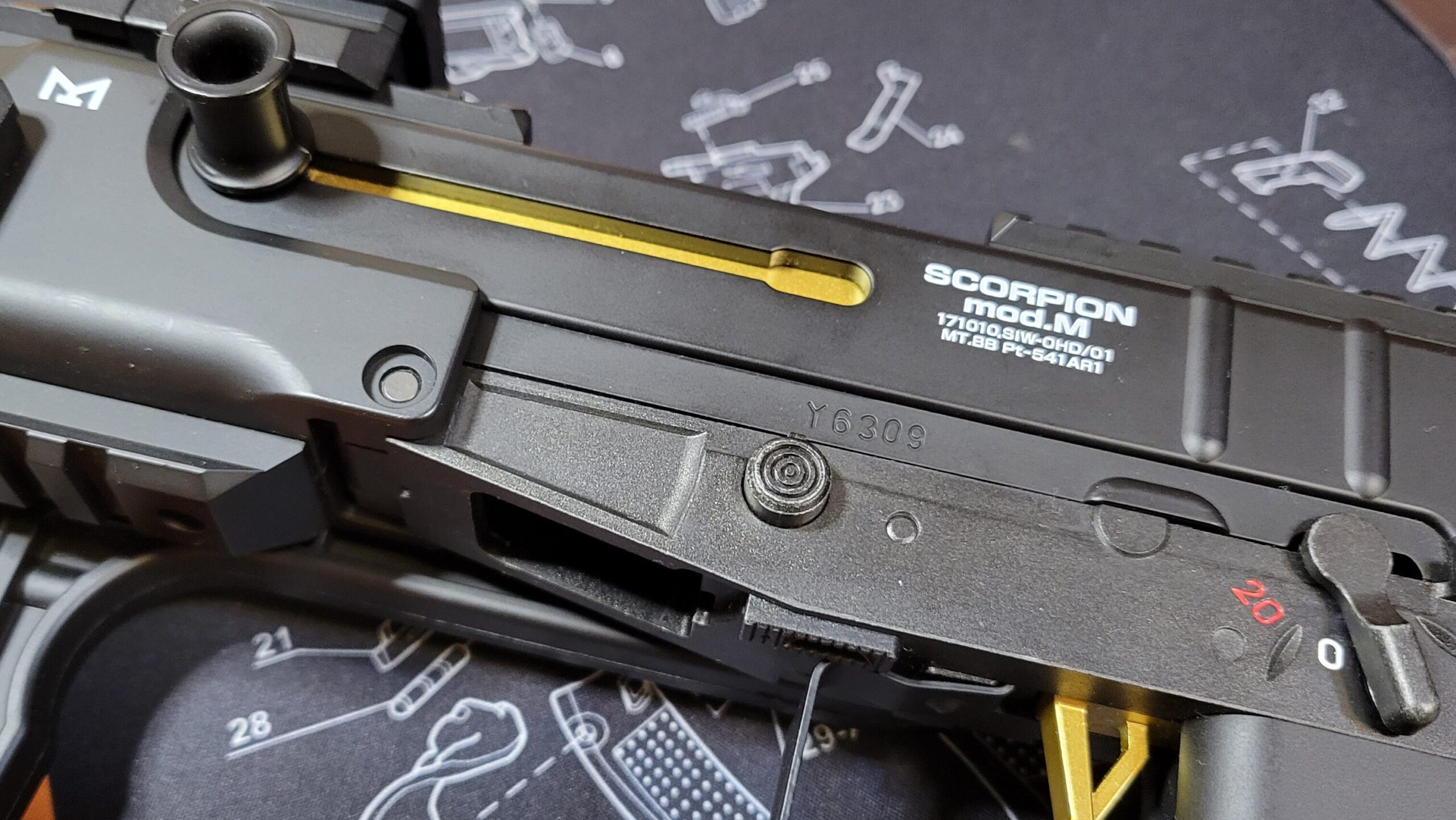 東京マルイ コンパクトマシンガン スコーピオン mod.M バッテリー大 